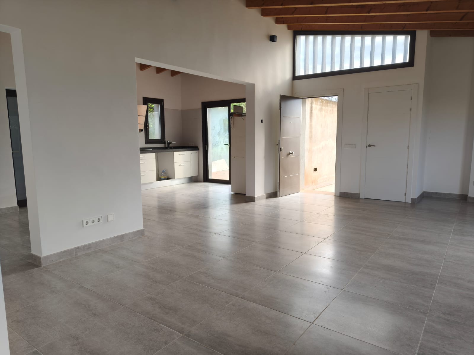 PHOTO-2025-12-20-10-50-23 2