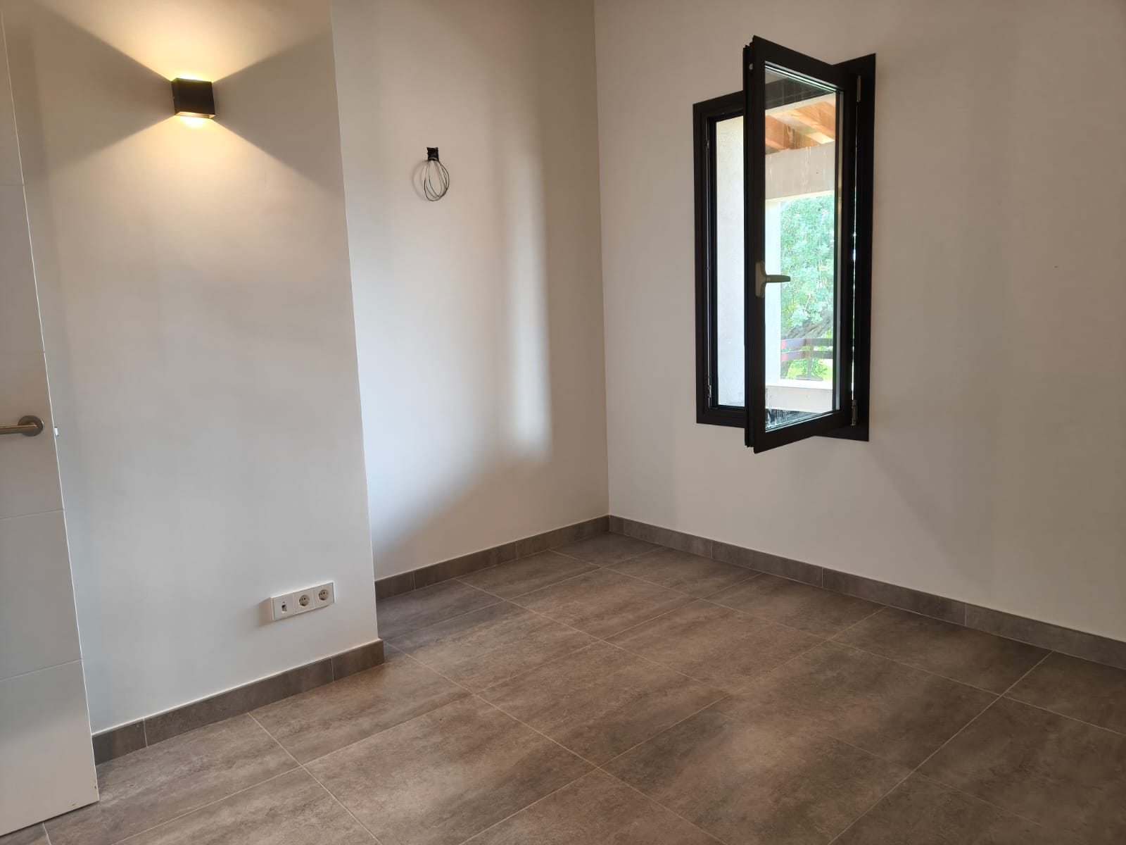 PHOTO-2025-12-20-10-51-13