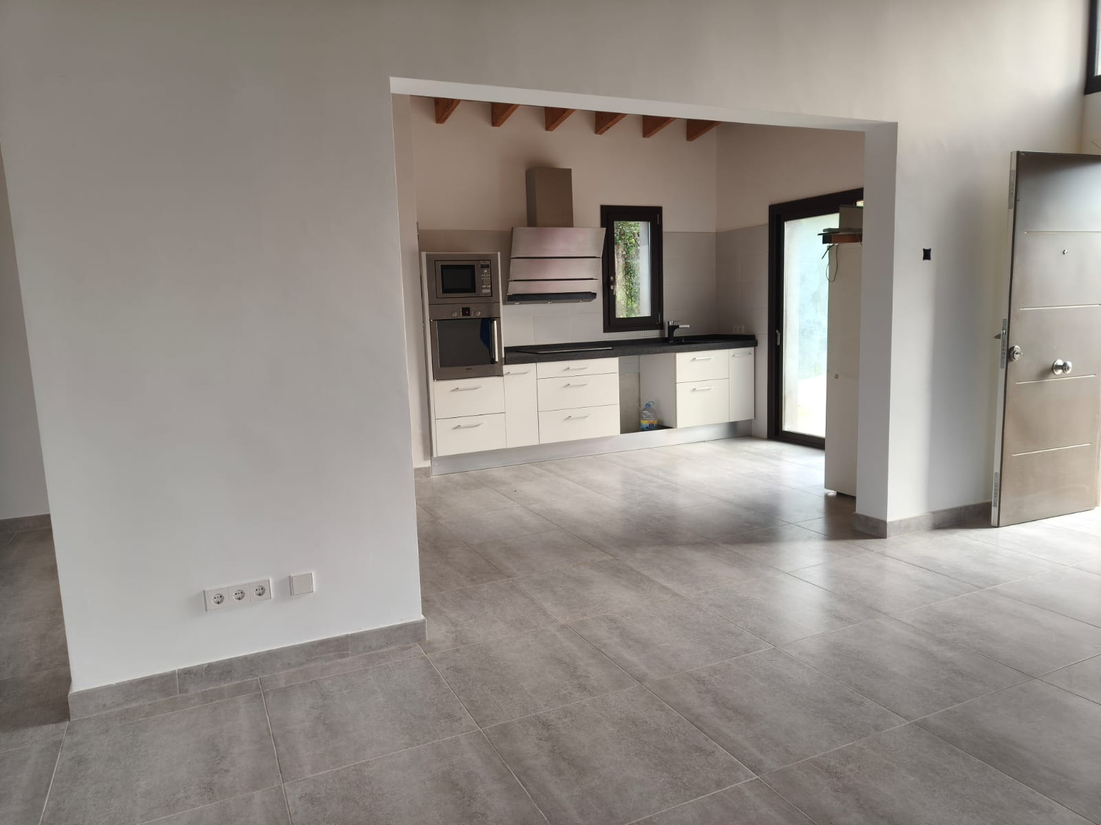 PHOTO-2025-12-20-10-51-21 2